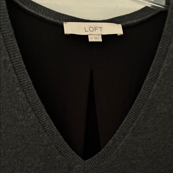 LOFT Black V-Neck Long Sweater - Picture 4 of 4